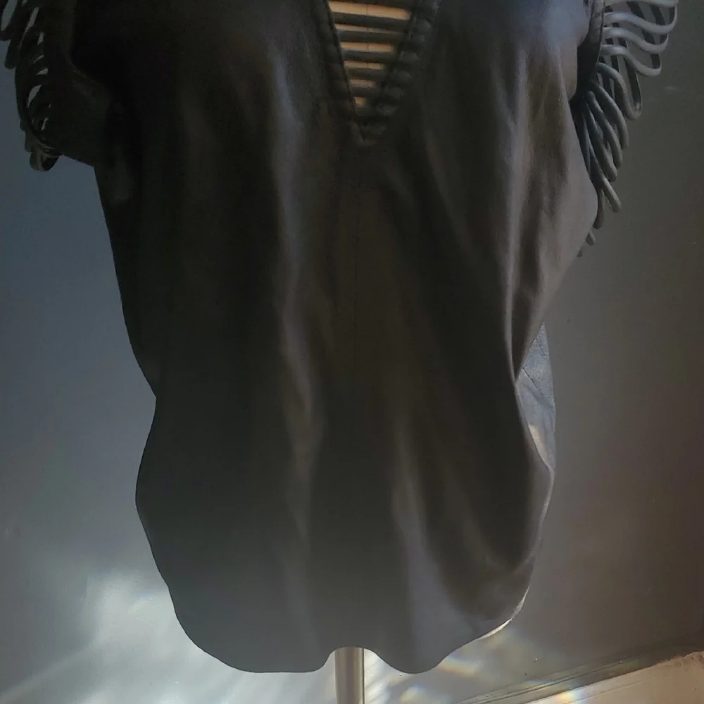 Vtg St. Tropez Black Strappy Fringe V-Neck  Leather Top - Picture 3 of 15
